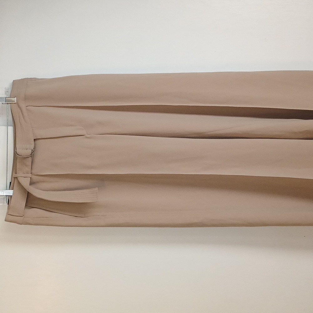 Banana Republic Wide Leg High Rise Beige Pants in Size 14R (NWT)